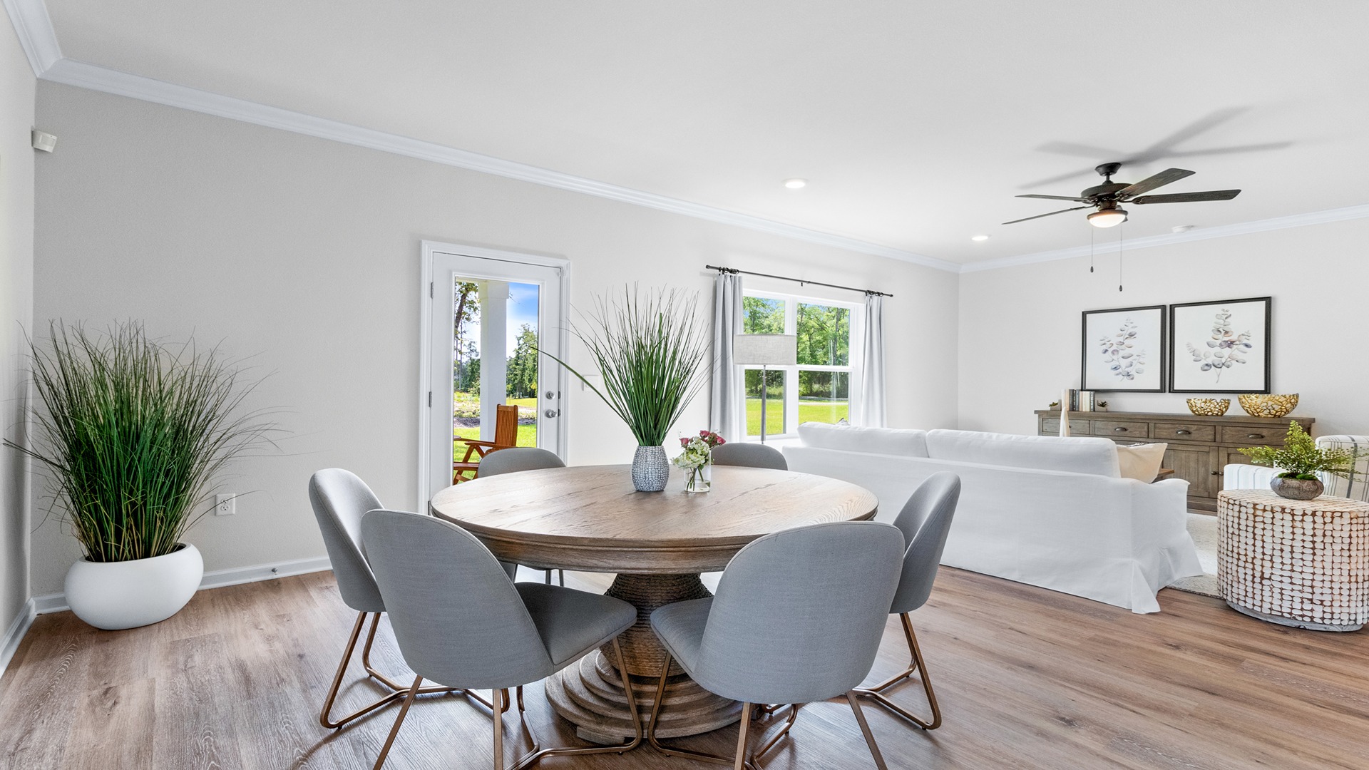 The Embry is a 5-bedroom, 3.5-bathroom two-story home with over 2800 Sq. Ft.