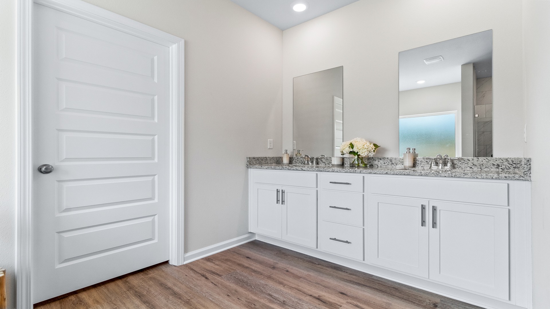 The Embry is a 5-bedroom, 3.5-bathroom two-story home with over 2800 Sq. Ft.