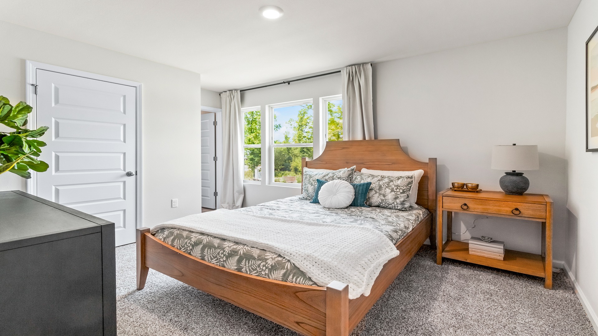 The Embry is a 5-bedroom, 3.5-bathroom two-story home with over 2800 Sq. Ft.