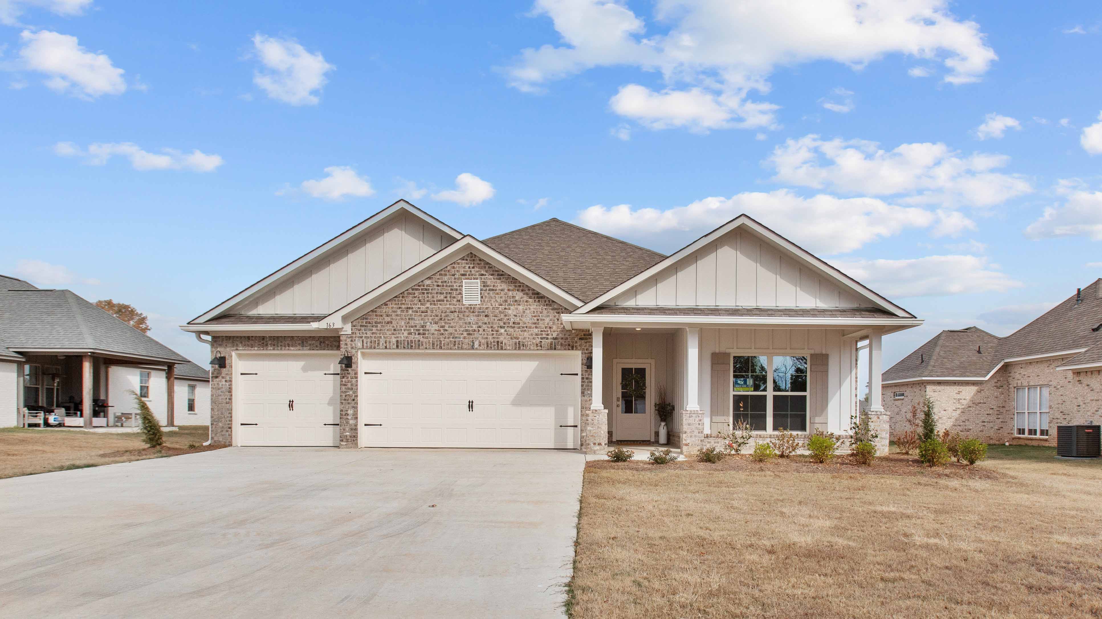 New Homes in Sweetbriar Plantation Canton, MS Tradition Series