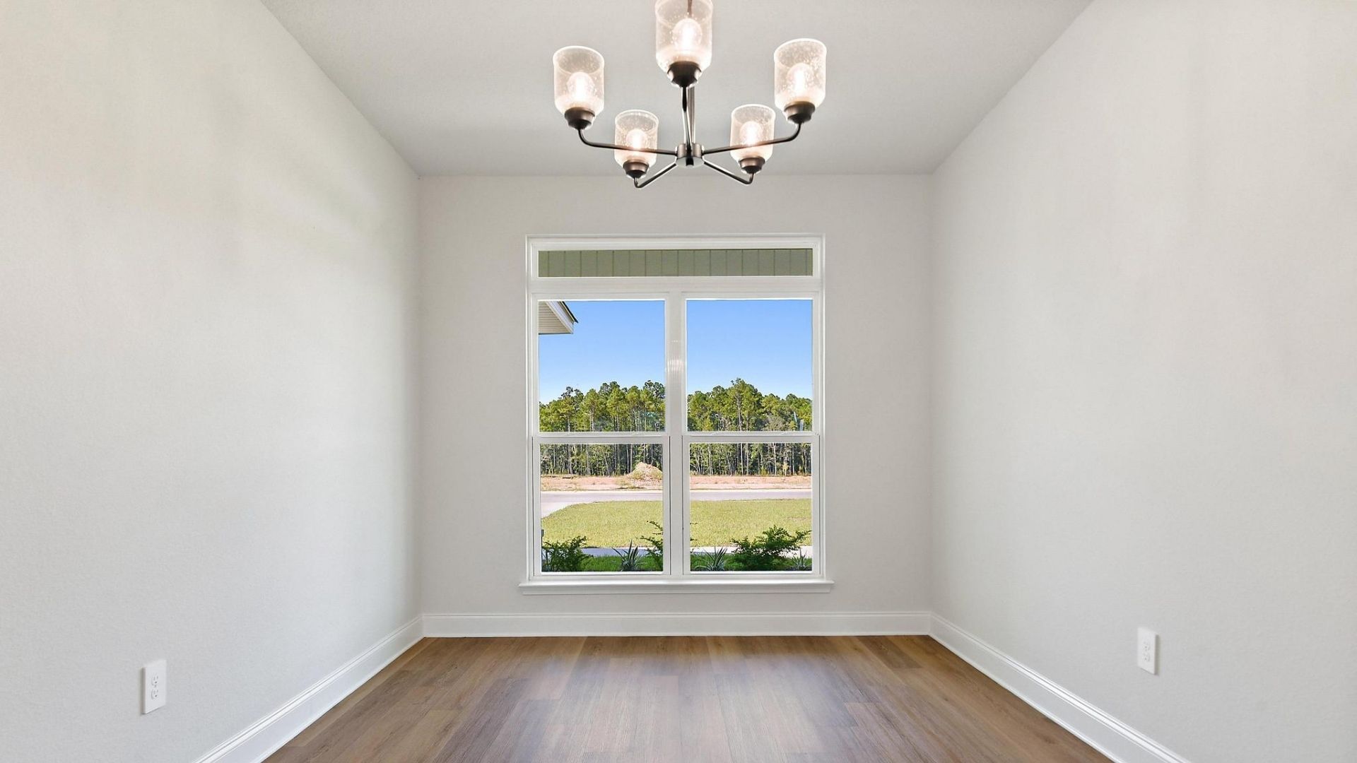 dining room with hardwood flooring