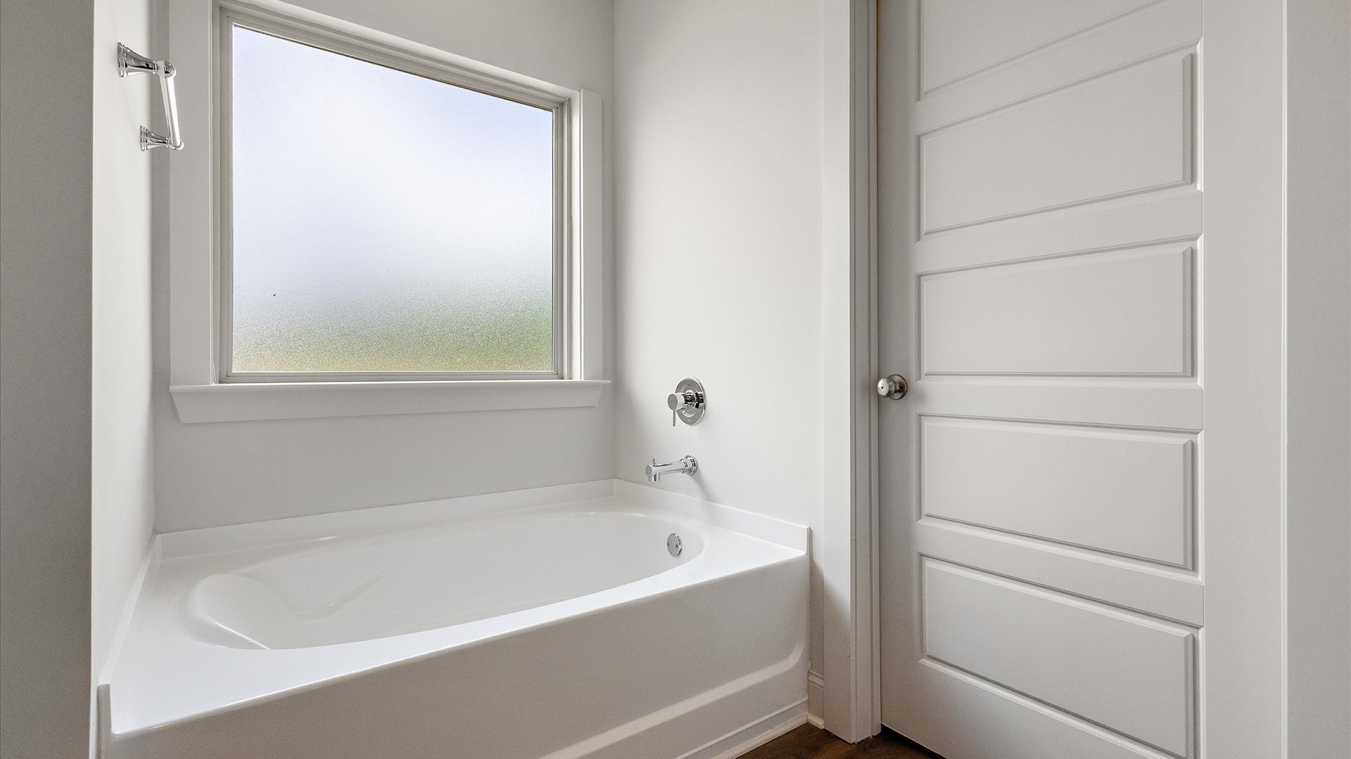 interior bathroom with bathtub