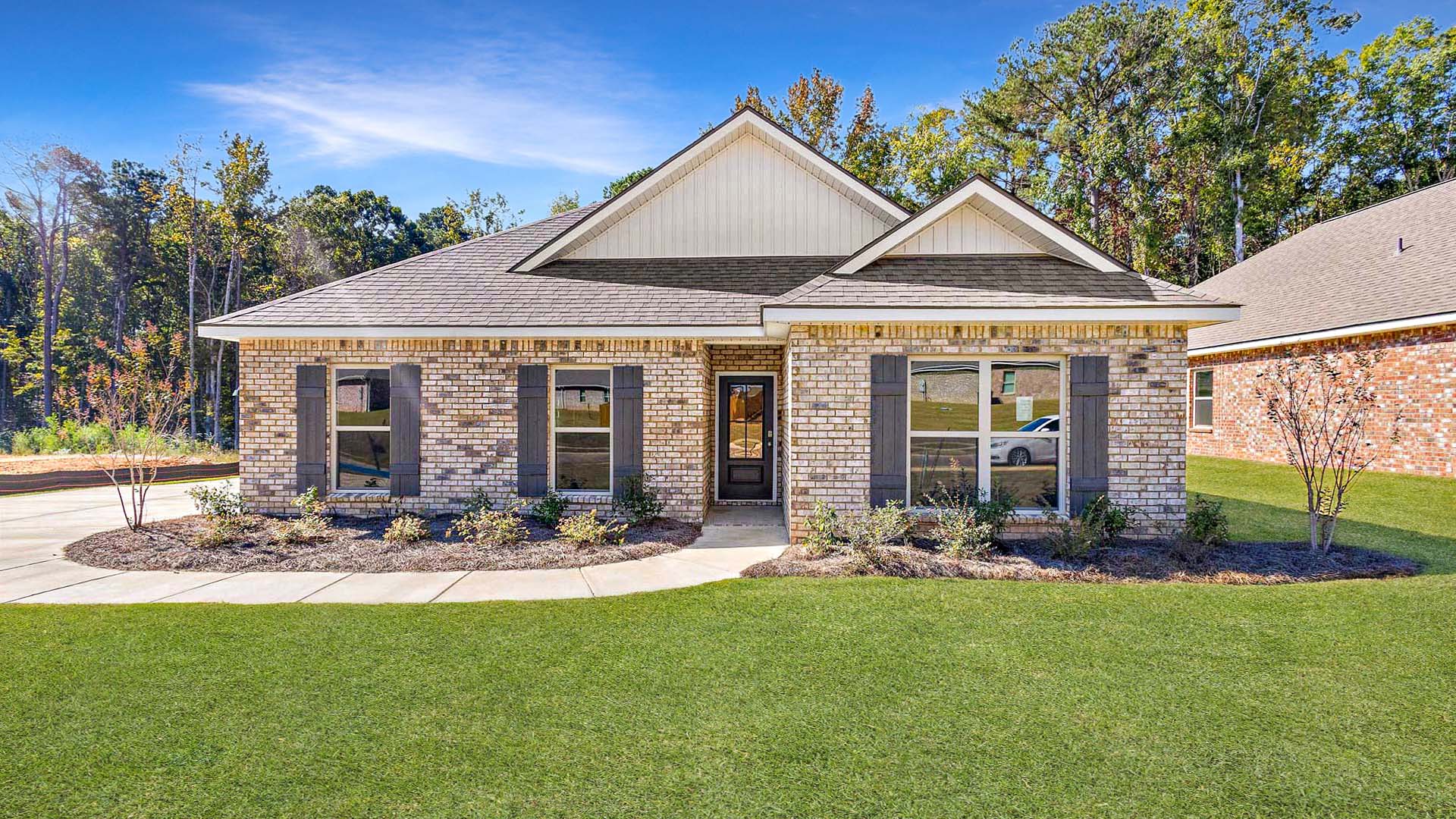 Riverside single-story home in The Hollows