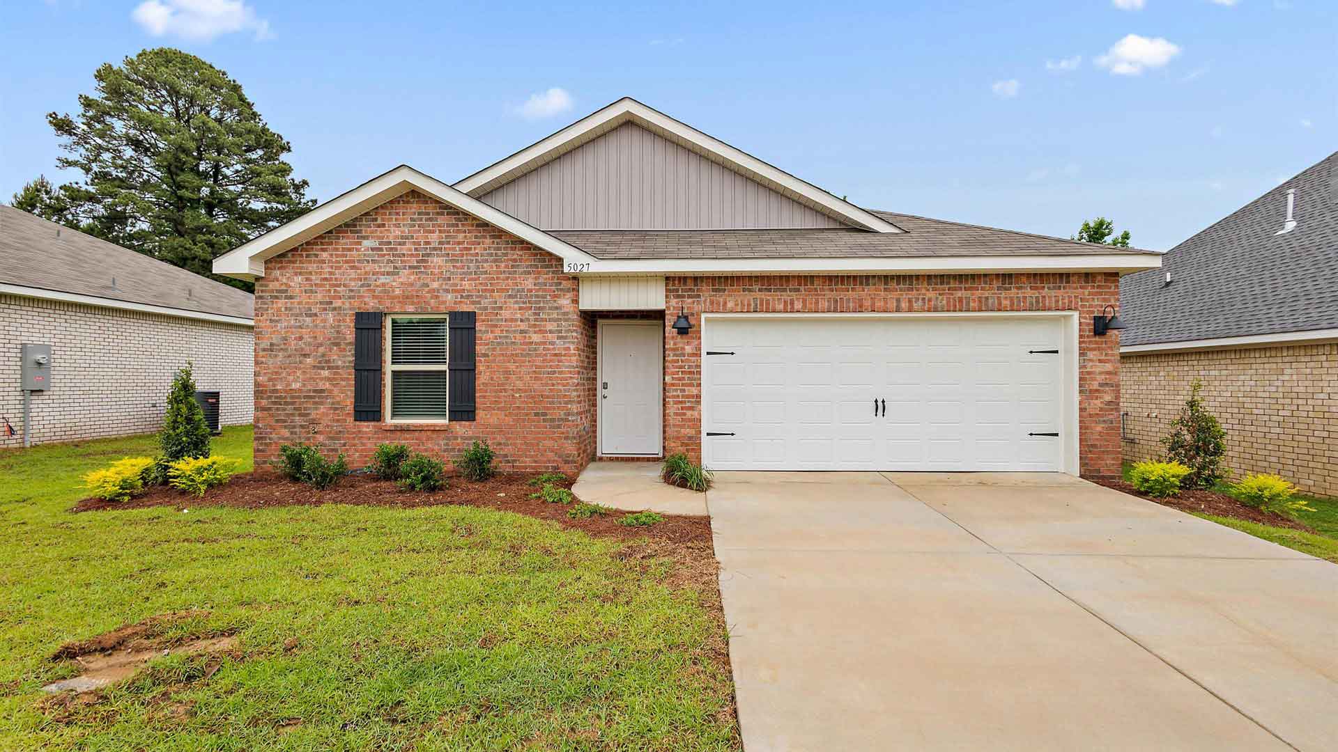Freeport single-story home in Woodgate community in Canton, MS.