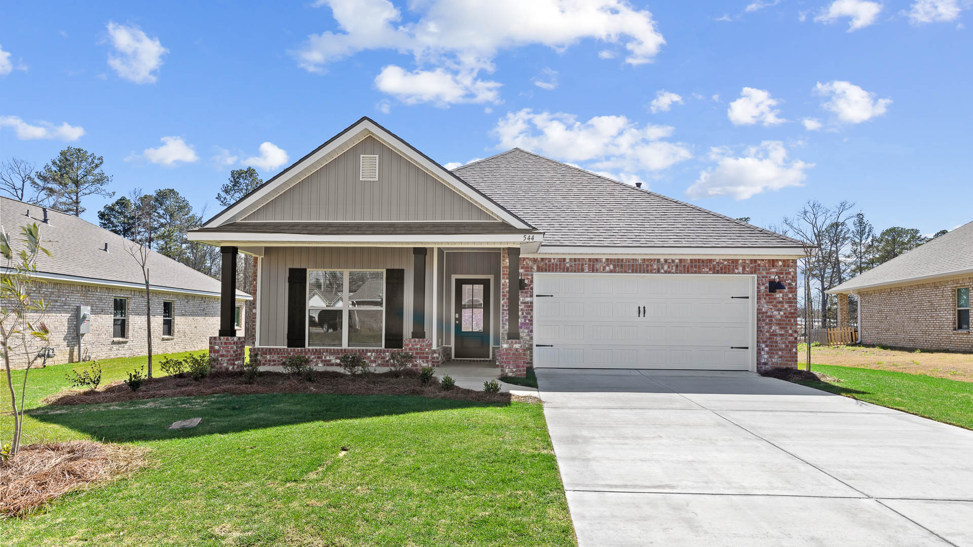 Rhett single story floorplan with 2 car garage