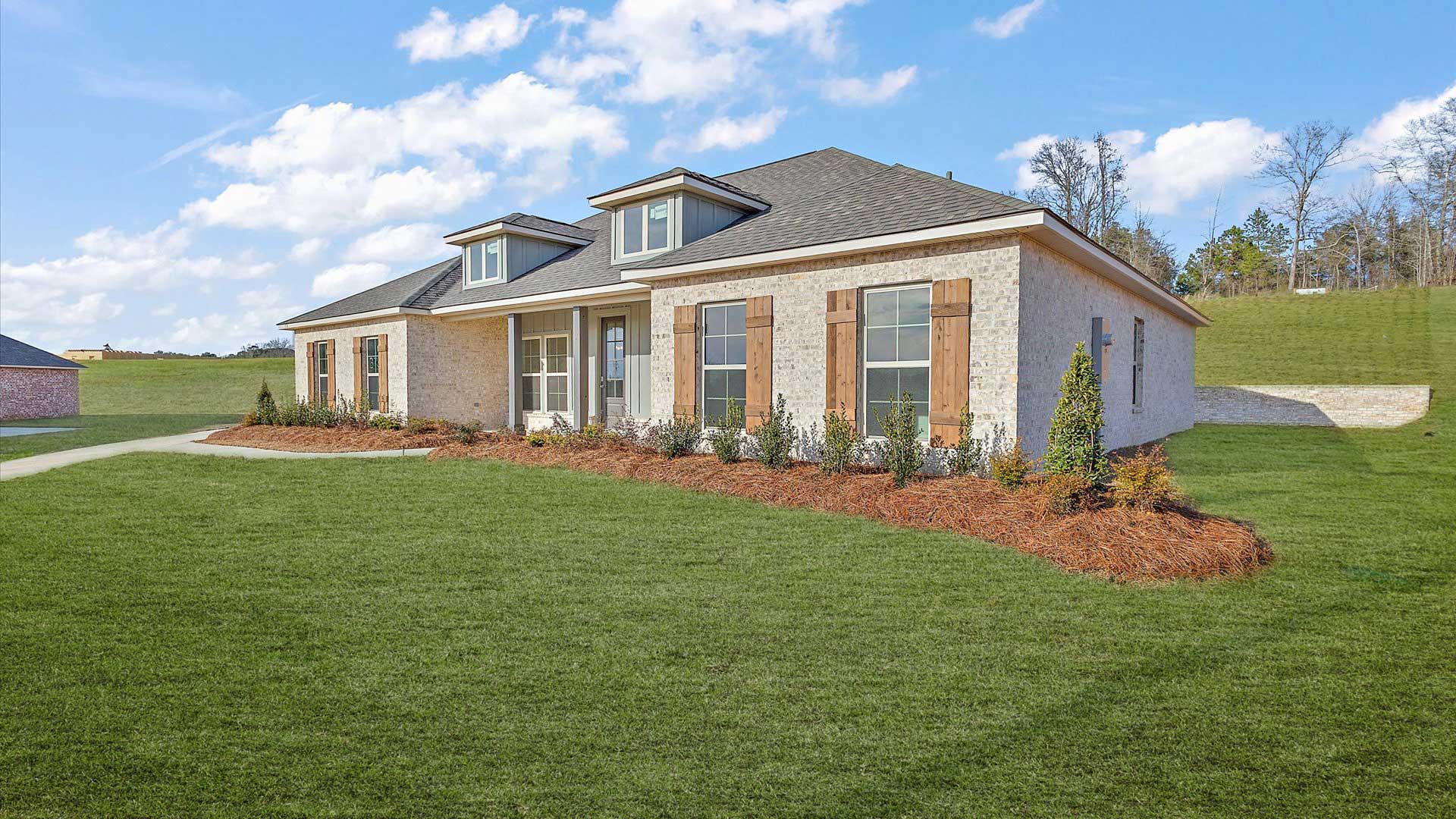 330 Cornerstone Crossing, Brandon MS, Cornerstone By D.R. Horton, 4 Bed, 2.5 Bath, 2 Garage, 1 Story, exterior view