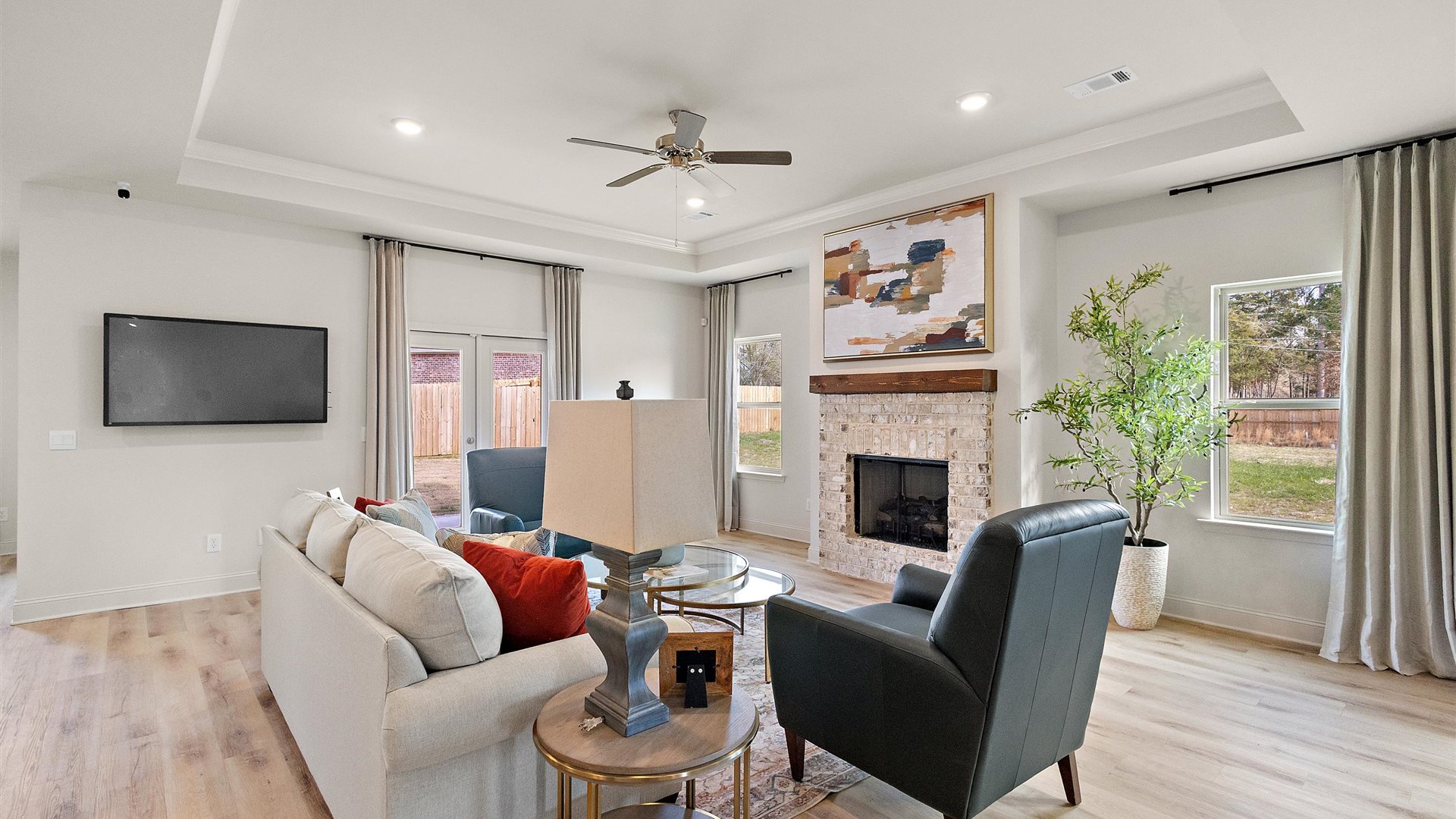 Living room with dining and kitchen views, plus new appliance suite included Horseshoe Bend