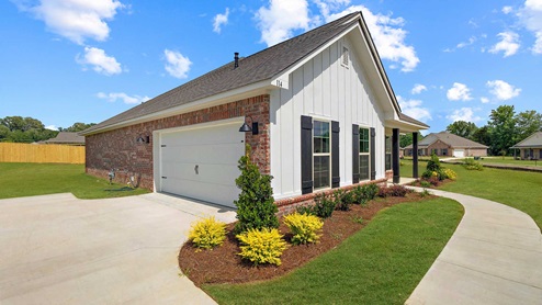 Horseshoe Bend model home.