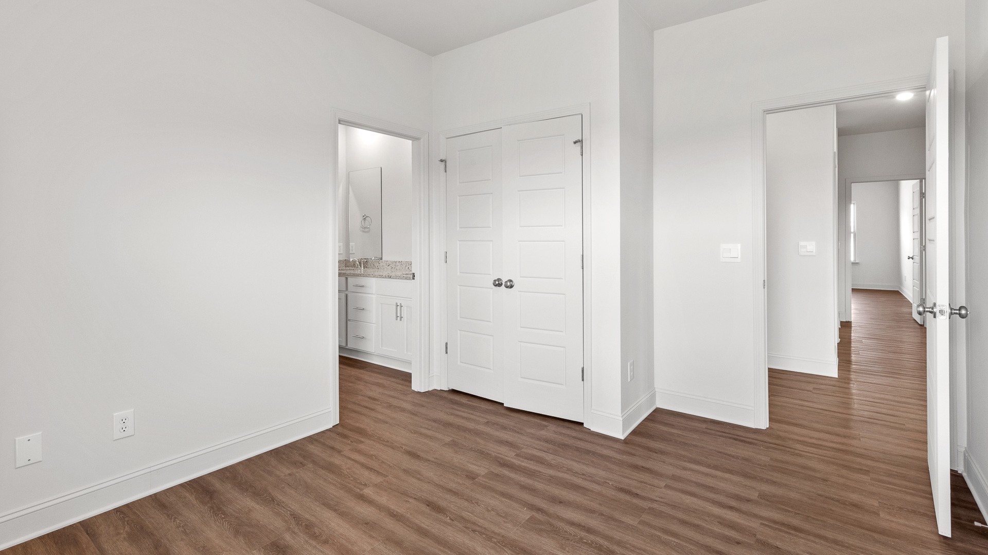 additional bedroom with connecting bathroom