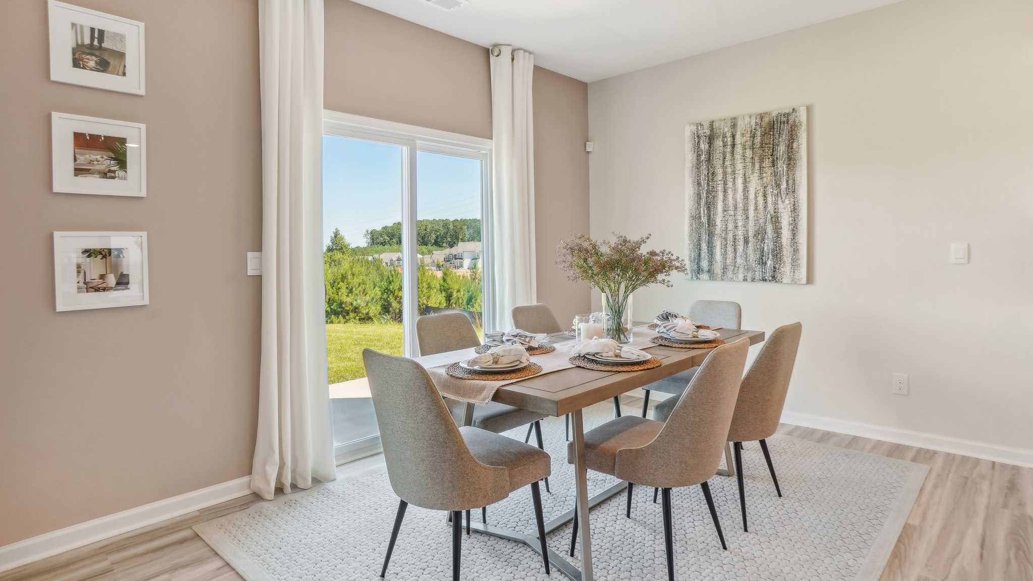 Dining area off the kitchen with sliding glass door