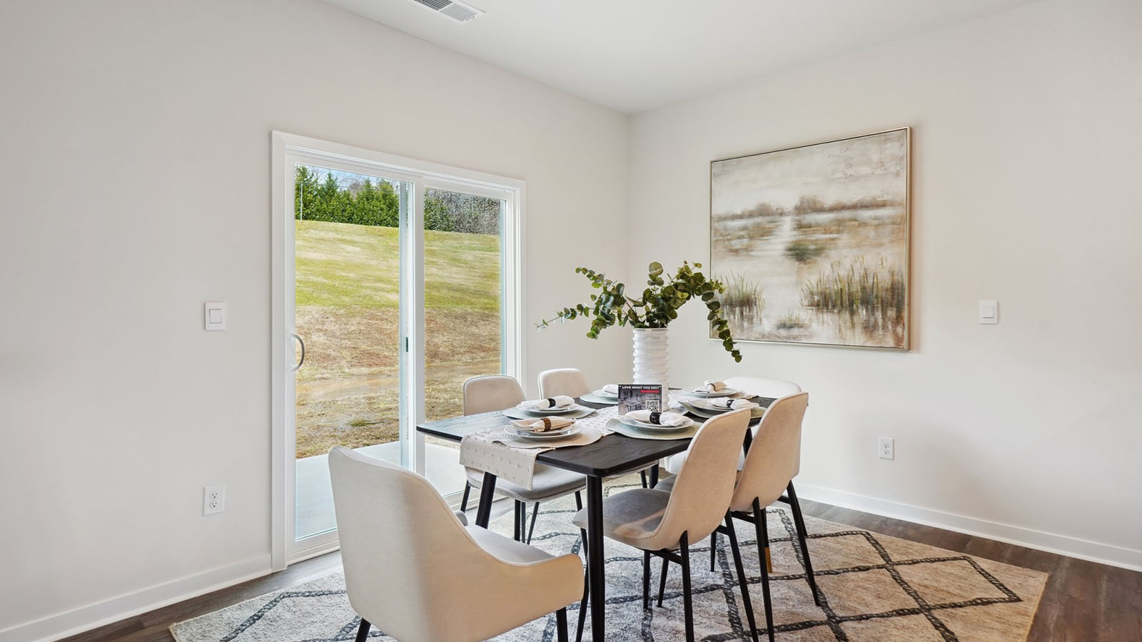 Dining area off the kitchen with sliding glass door