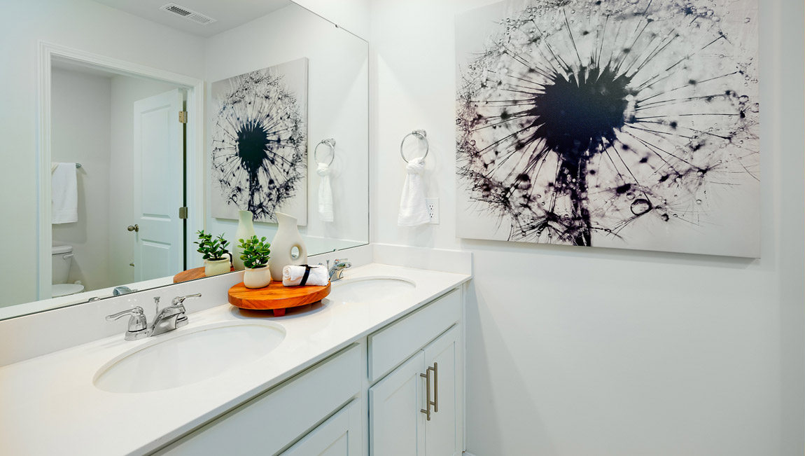 bathroom with bathtub