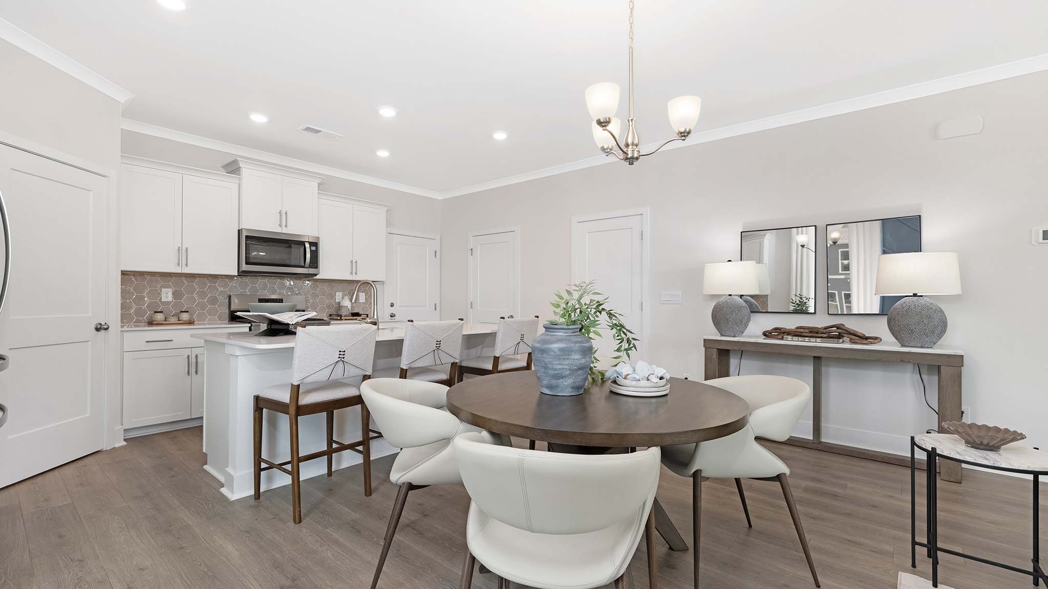 Breakfast area off the kitchen with windows