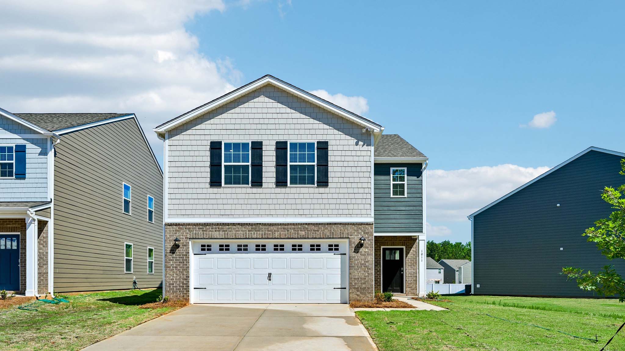 988 Two Brothers Lane exterior