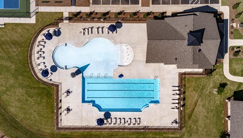 Fergus Crossing Aerial view of amenities