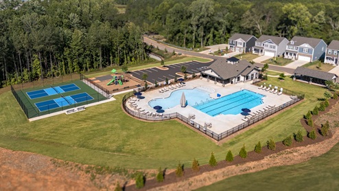 Fergus Crossing Aerial view of amenities