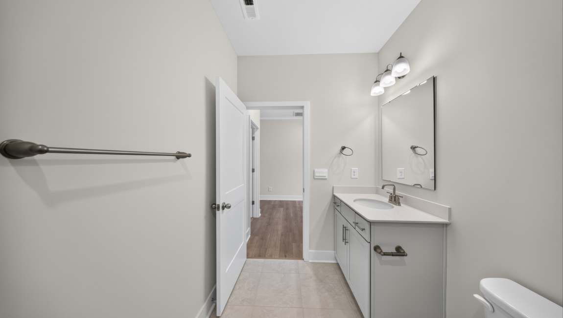 Bathroom with tub shower