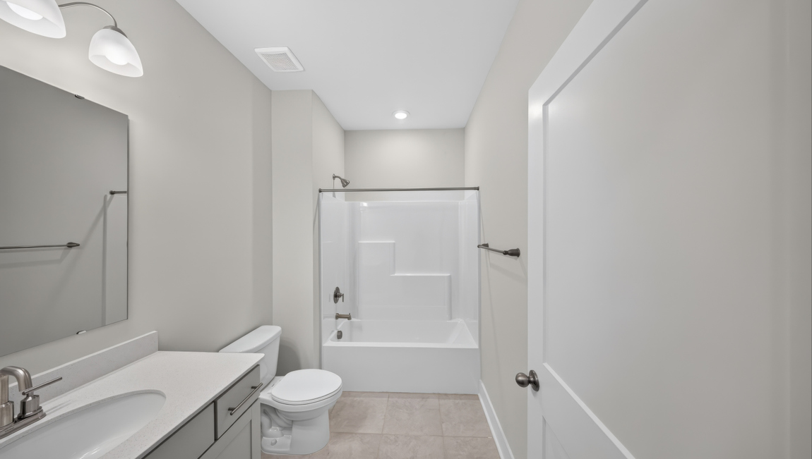 Bathroom with tub shower