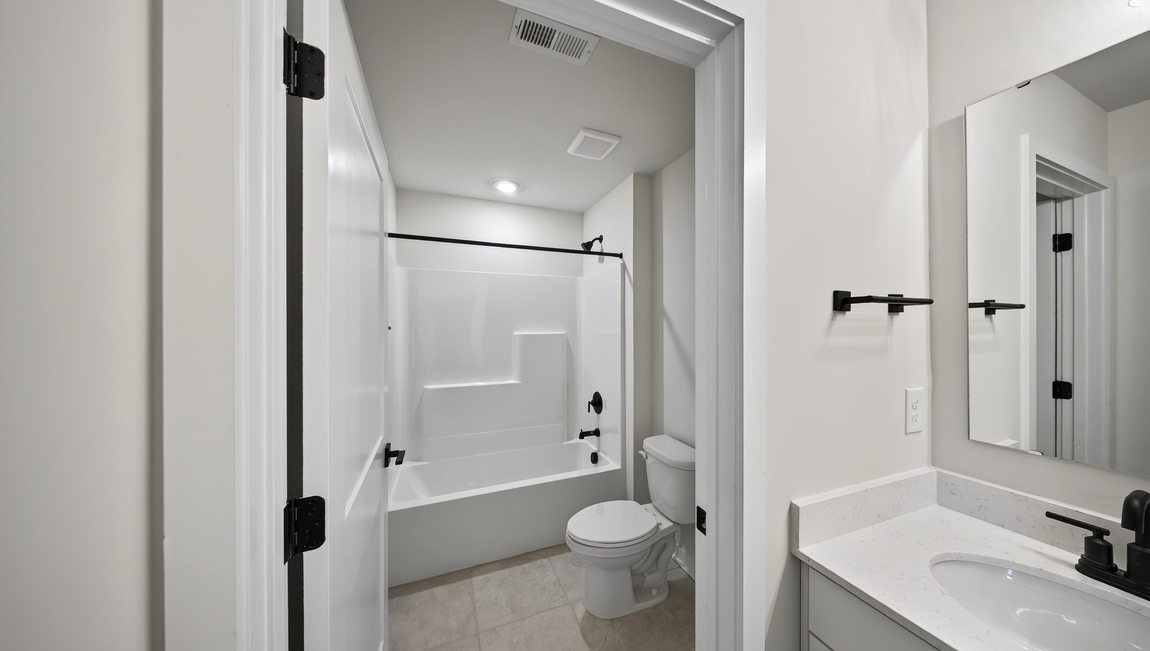 Bathroom with tub shower