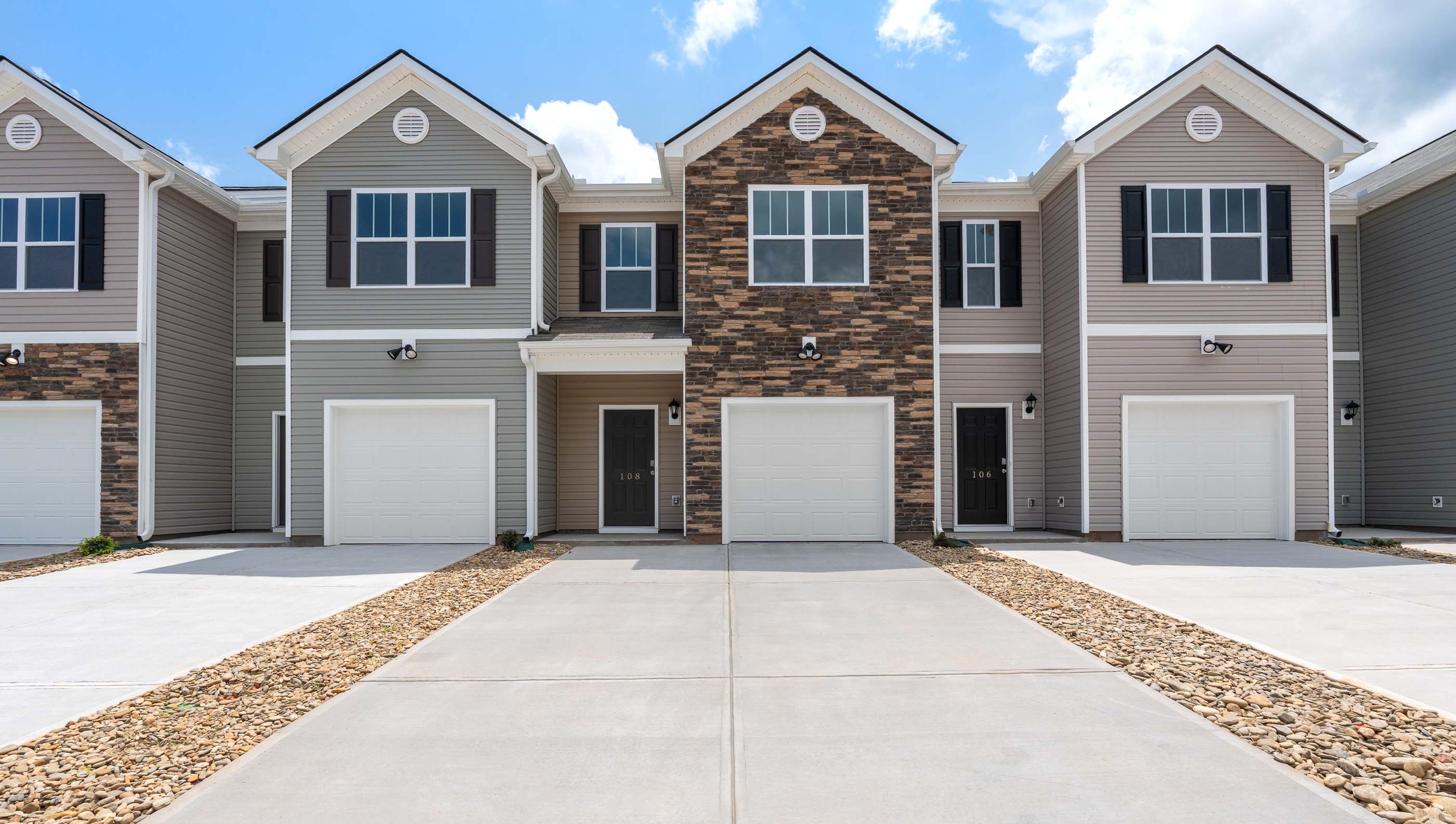 209 River Grove Court exterior