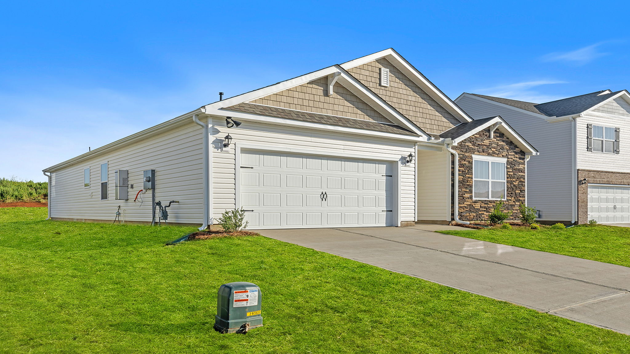 Front exterior of Cali.