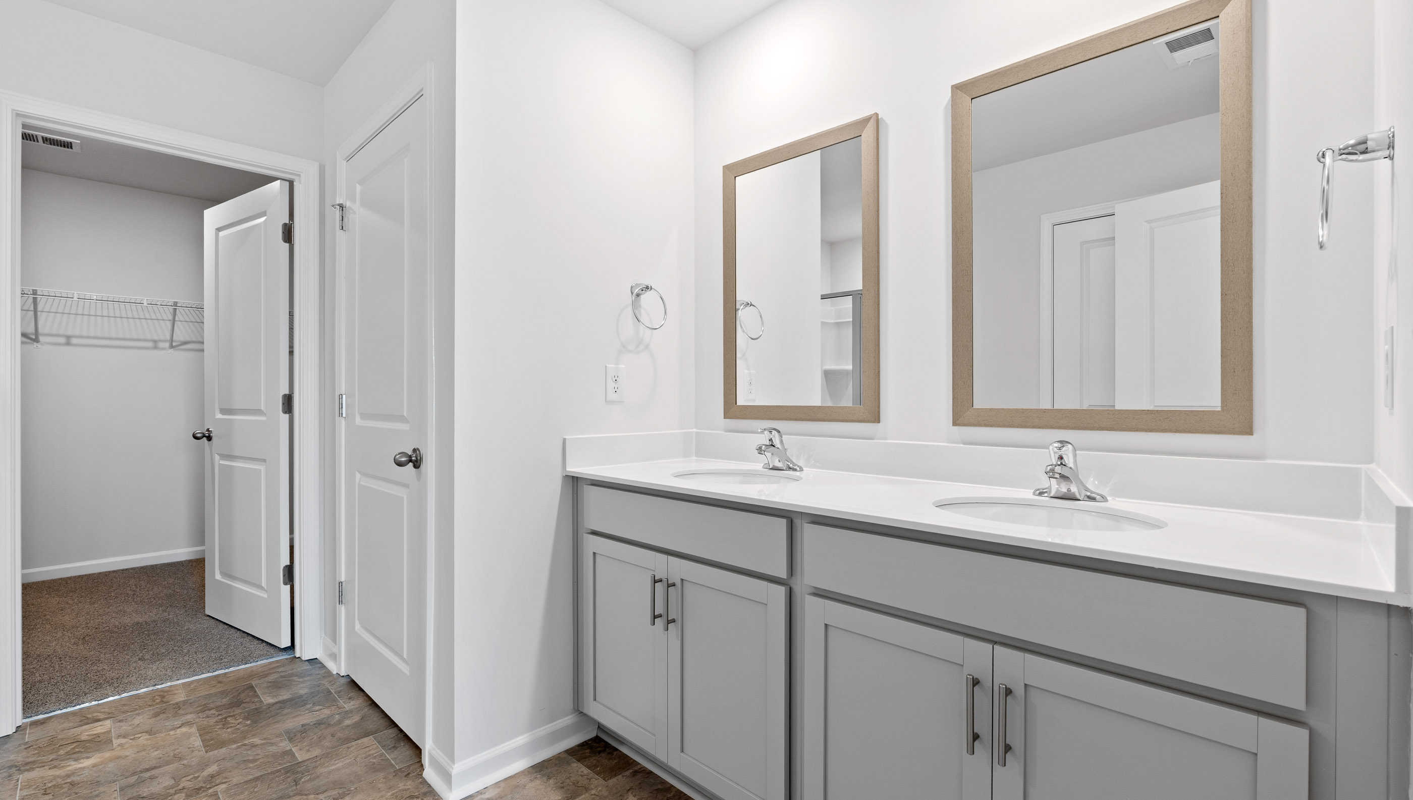 Primary bathroom vanity.