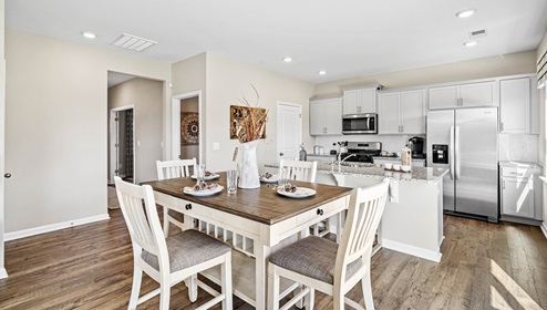 Dining area in the kitchen.