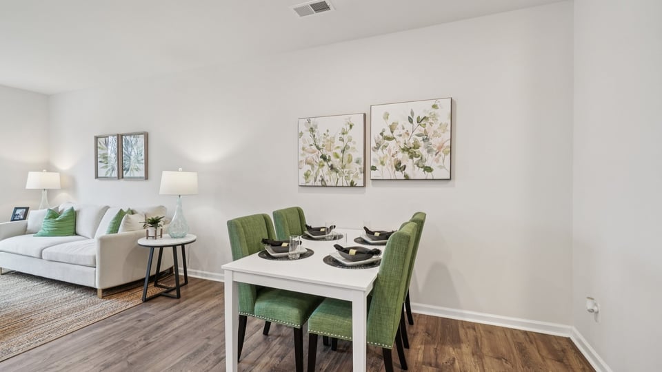 Dining area in the kitchen.