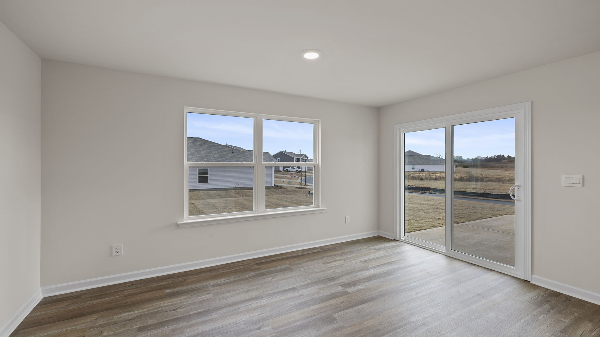 Breakfast area and door to the backyard.