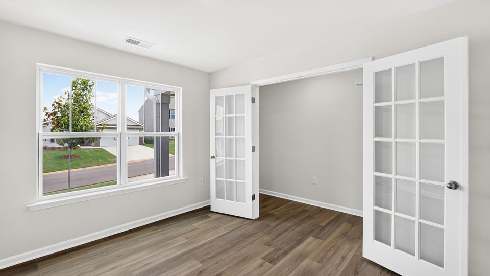 Flex room with windows.