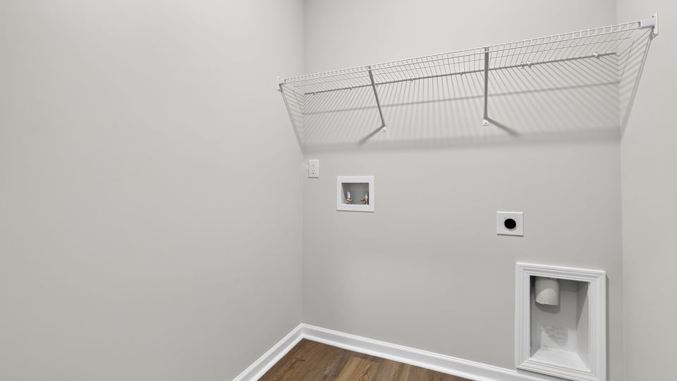 Walk in laundry.