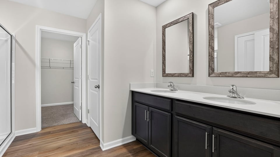 Bathroom wioth countertops