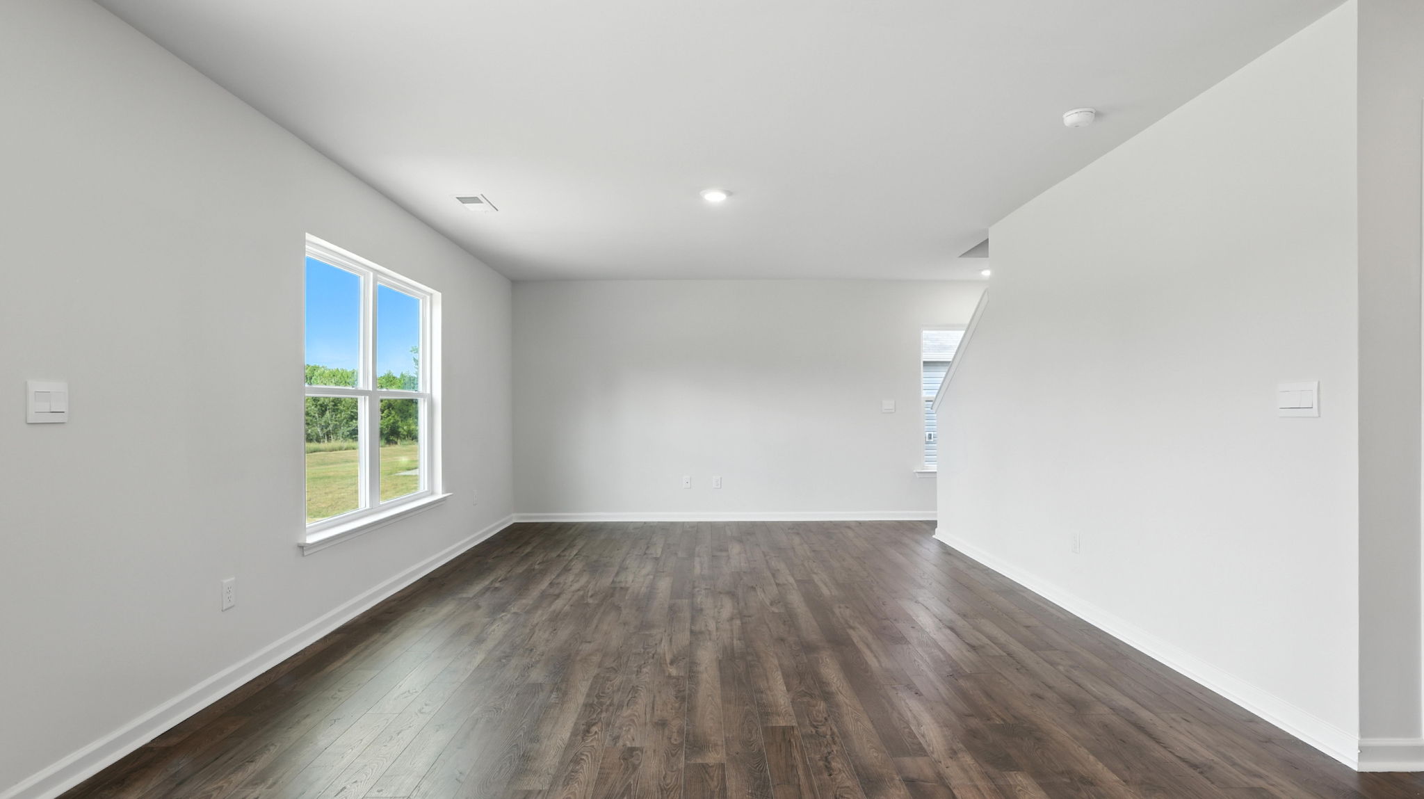 Great room with windows.