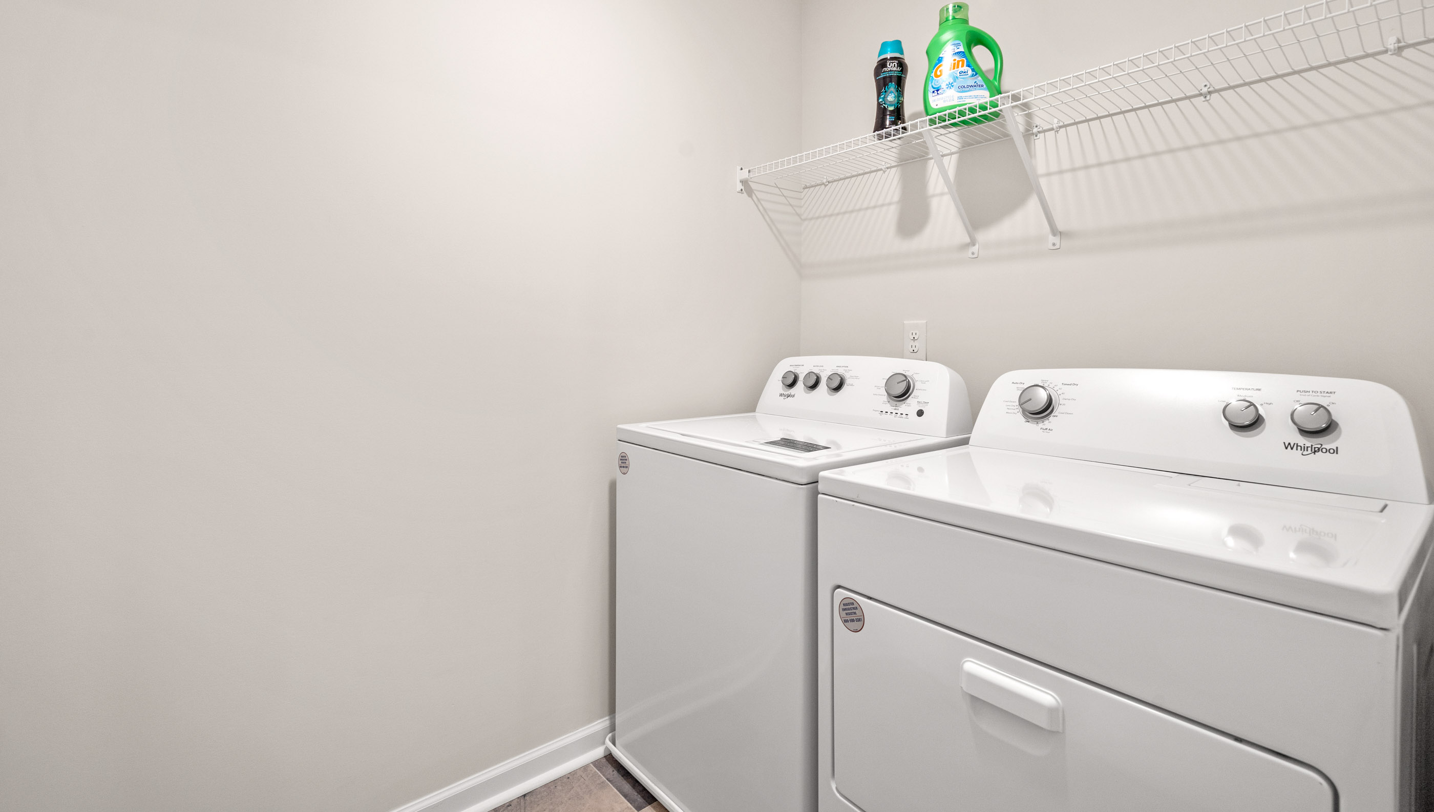 Walk in laundry room.