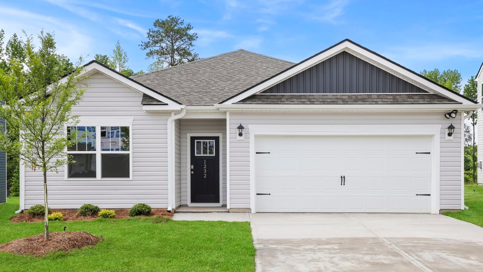 1232 Saginaw Court exterior