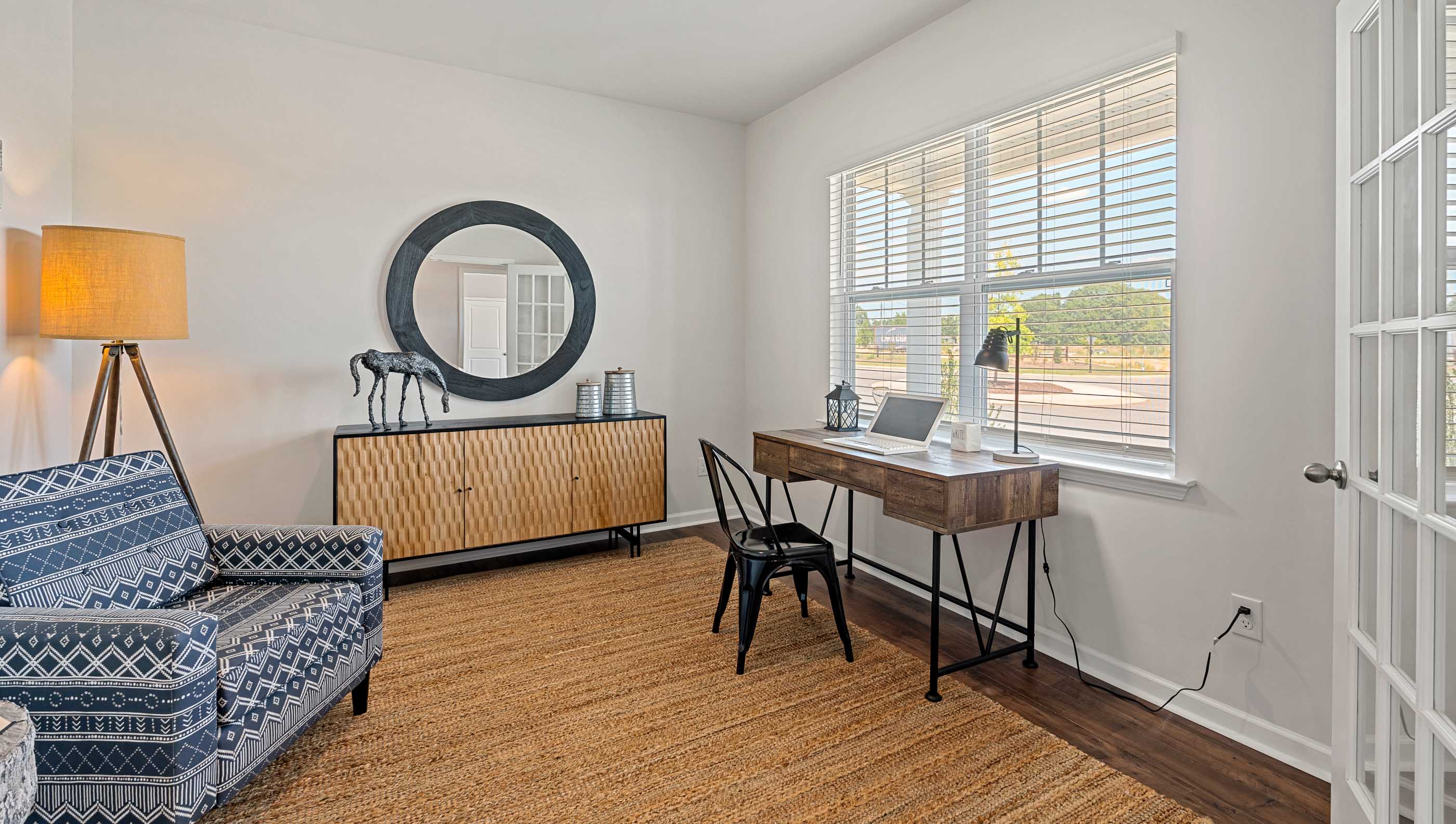 Flex room with windows.