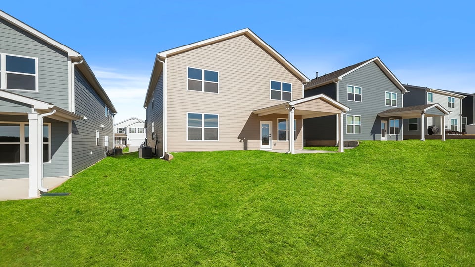 Back exterior view of the Cameron.