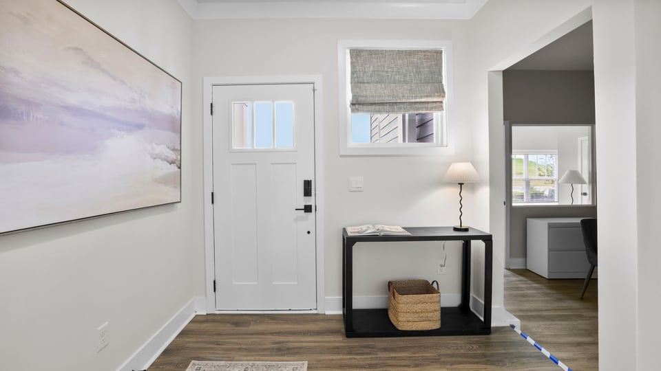 Foyer to kitchen.