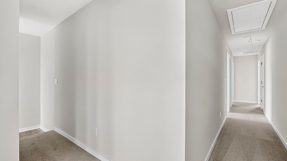 Hallway to bedrooms.