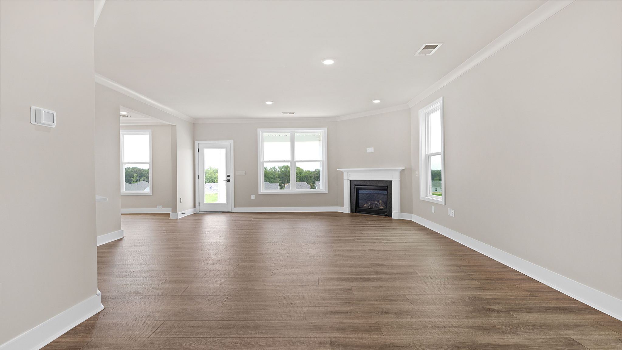 Livingroom with window.