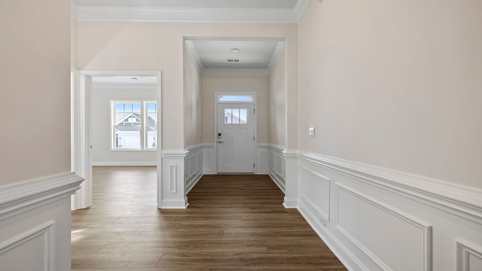 Foyer to kitchen.