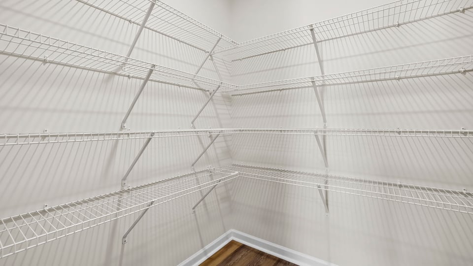 Walk in laundry room.