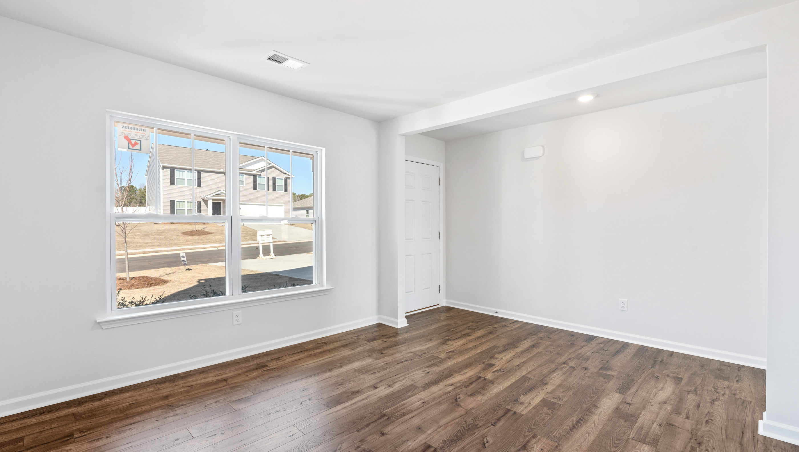 Flex room with windows.