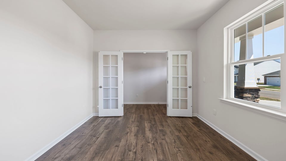 Flex room  with window.