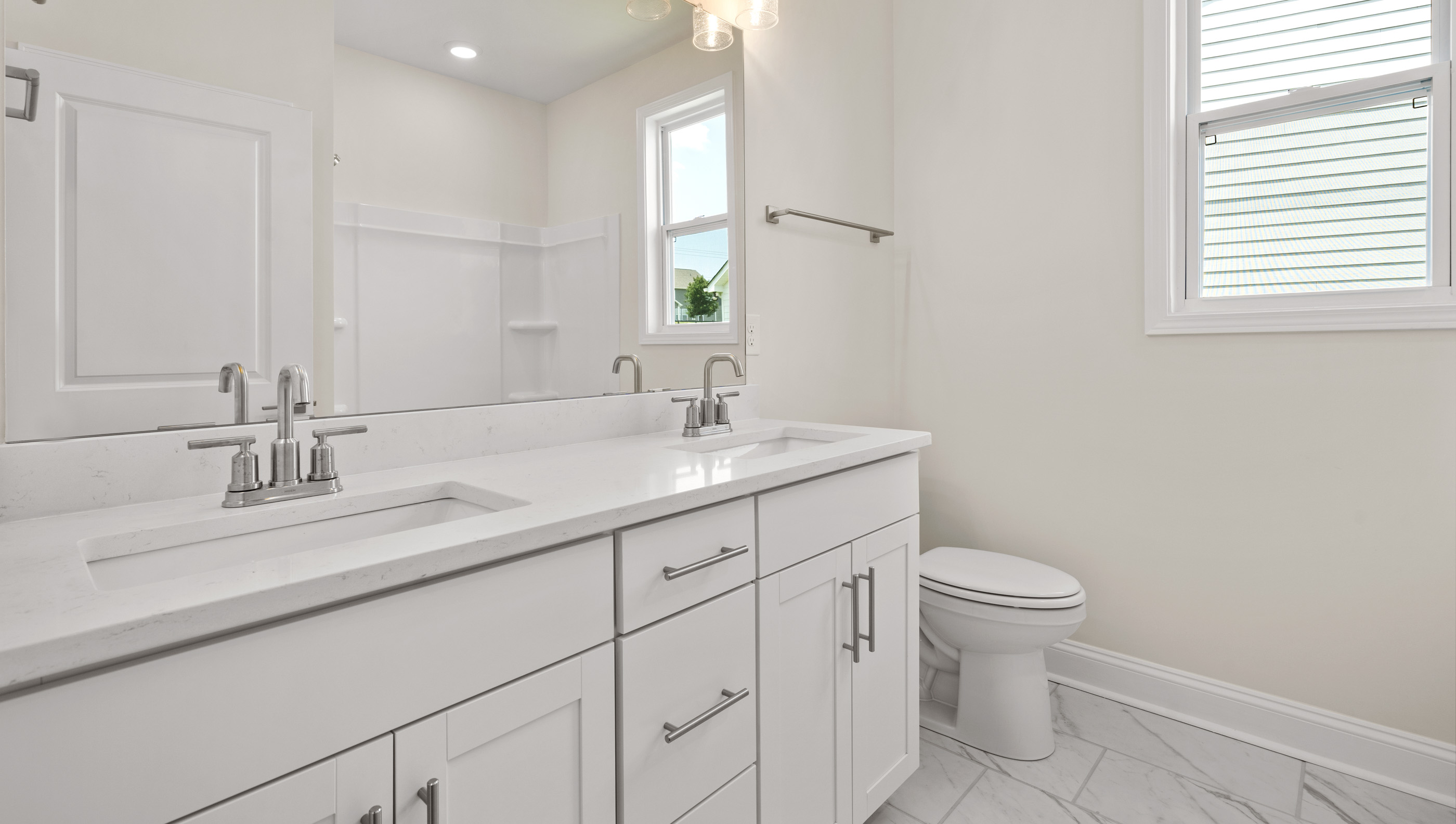 Bathroom with double sink vanity