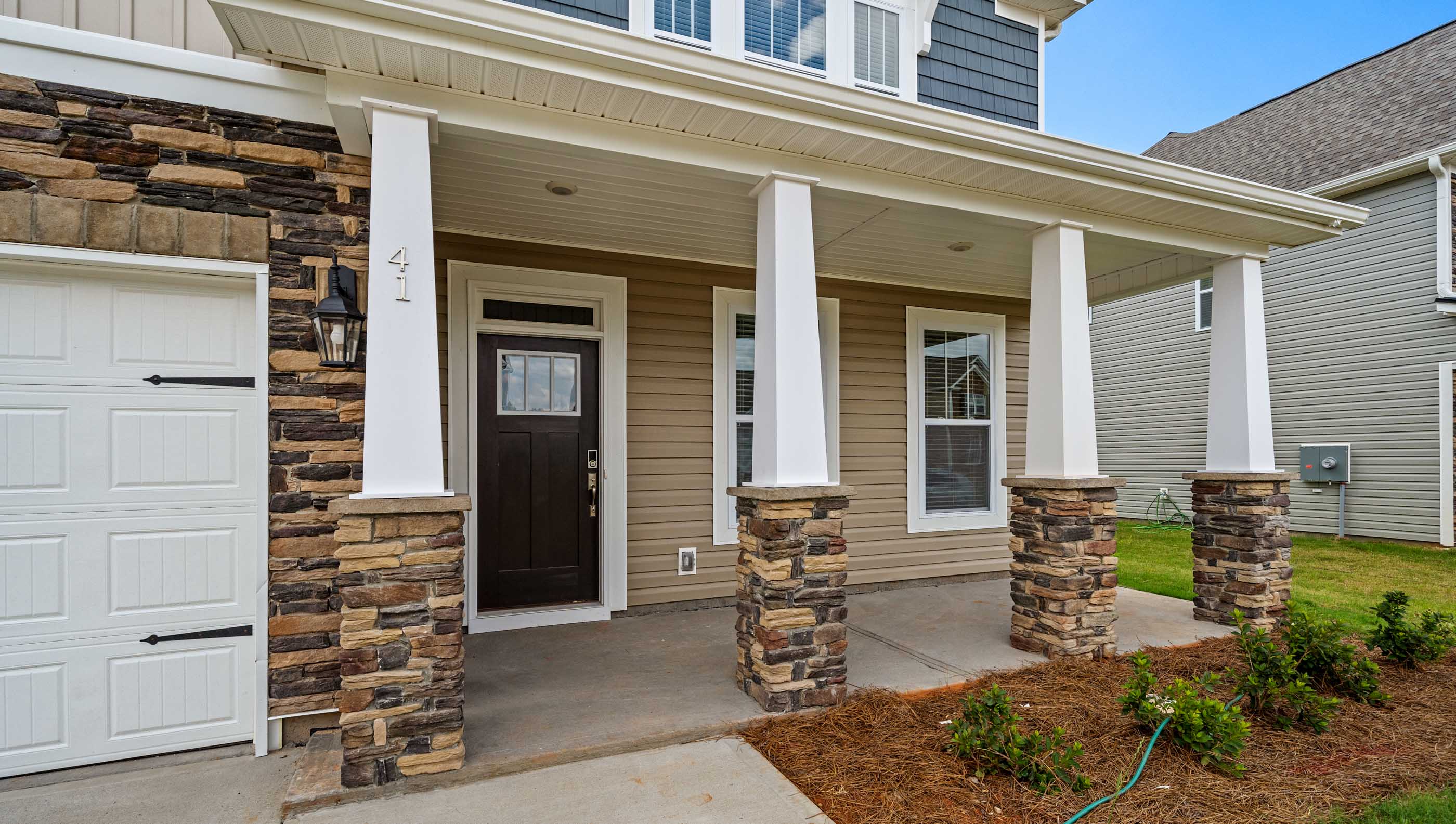 Front exterior of the Hampshire.