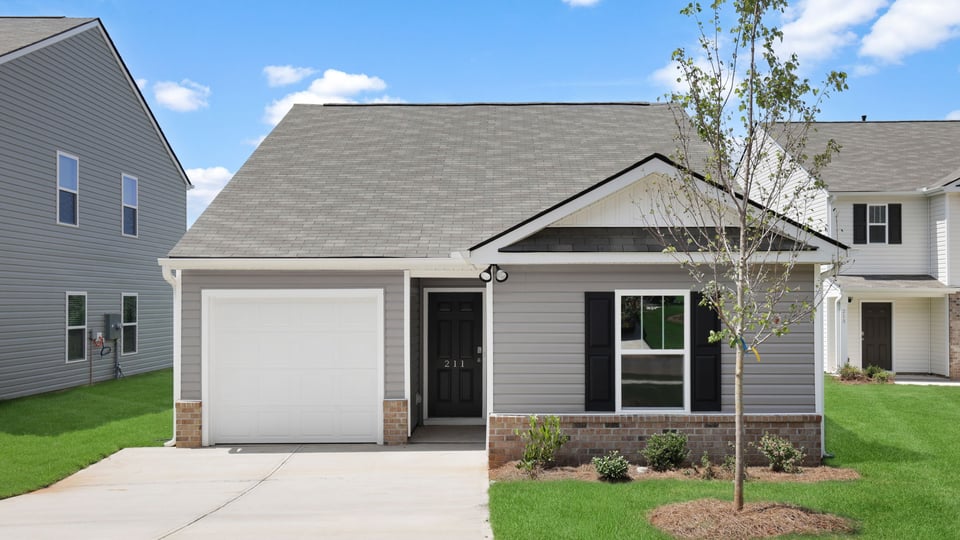 1204 Golf Drive exterior