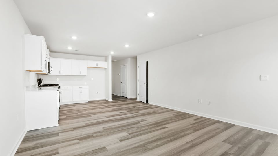 Livingroom with windows.