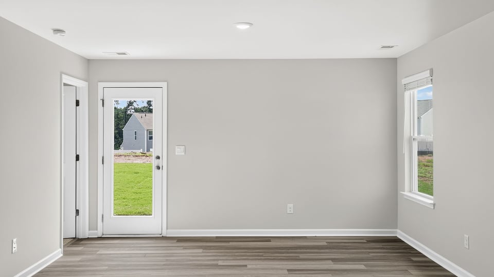 Livingroom with windows.
