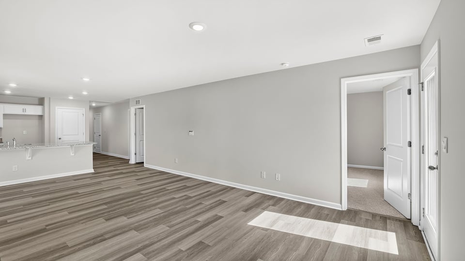 Livingroom with windows.